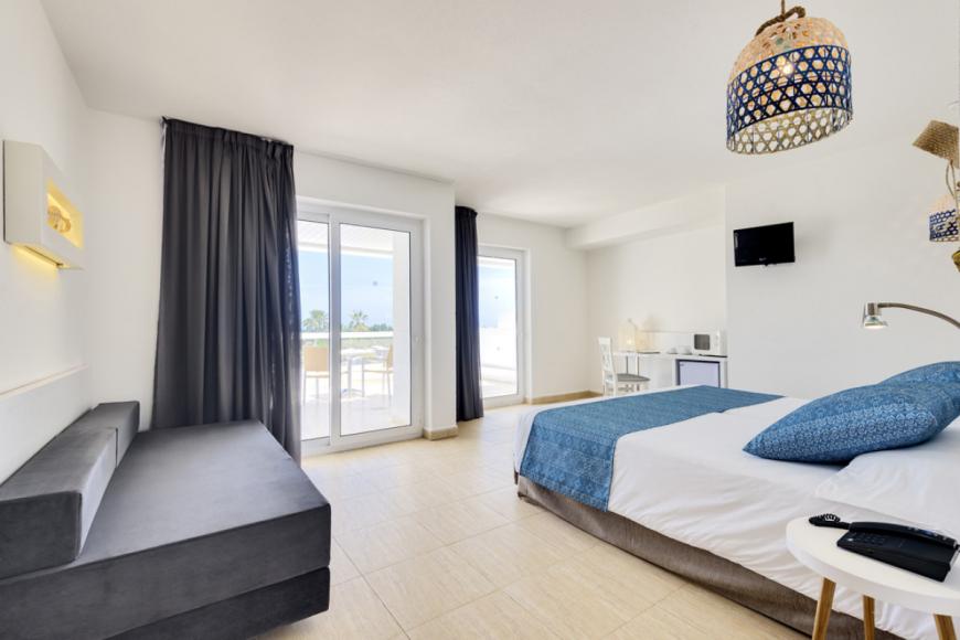 4 Sterne Familienhotel: Tropic Garden Hotel & Apartments - Santa Eulalia, Ibiza (Balearen), Bild 6