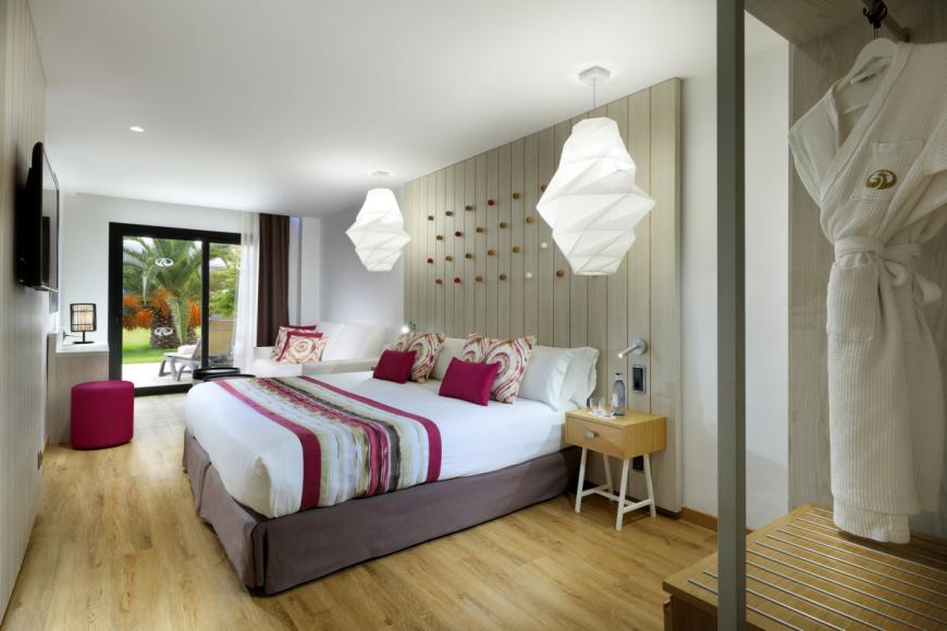 5 Sterne Hotel: Grand Palladium White Island Resort and Spa - Playa d'en Bossa, Ibiza (Balearen), Bild 3