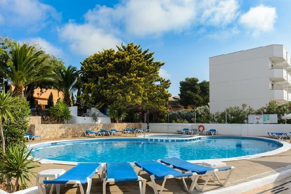 2 Sterne Hotel: Vibra Isola - Playa d'en Bossa, Ibiza (Balearen)