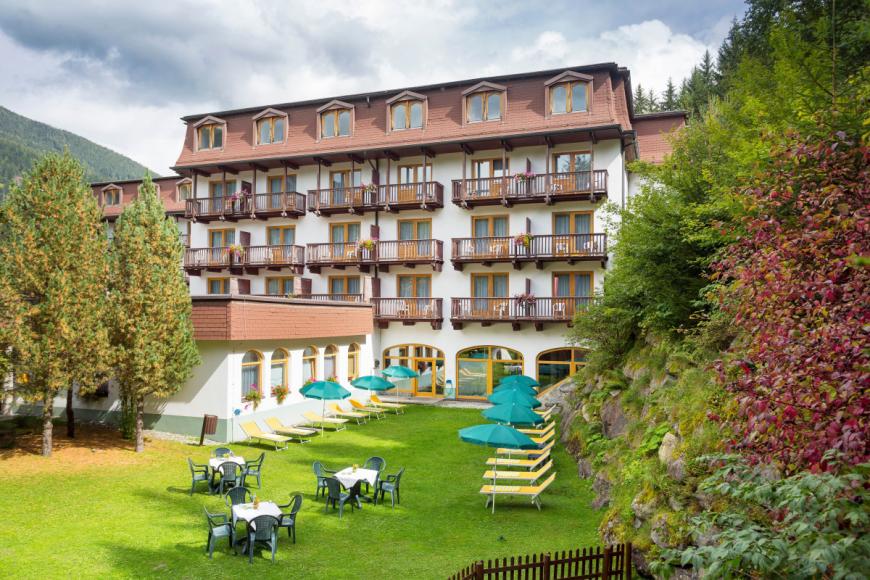 4 Sterne Familienhotel: Alpenhotel Weitlanbrunn - Sillian, Tirol, Bild 10