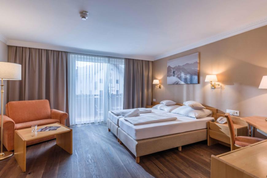 4 Sterne Familienhotel: SCOL Sporthotel Zillertal - Fügen im Zillertal, Tirol, Bild 4