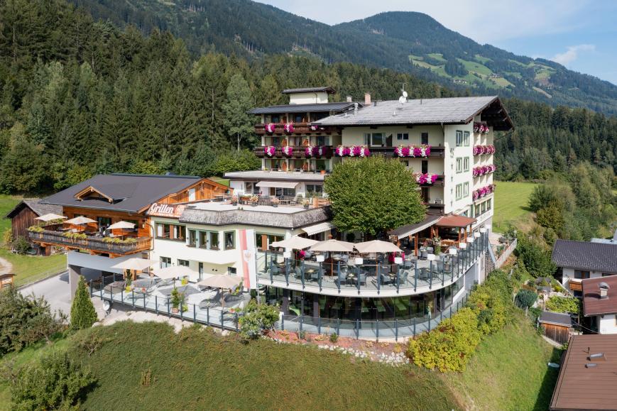 4 Sterne Hotel: Waldfriede-Der Logenplatz im Zillertal - Fügenberg, Tirol