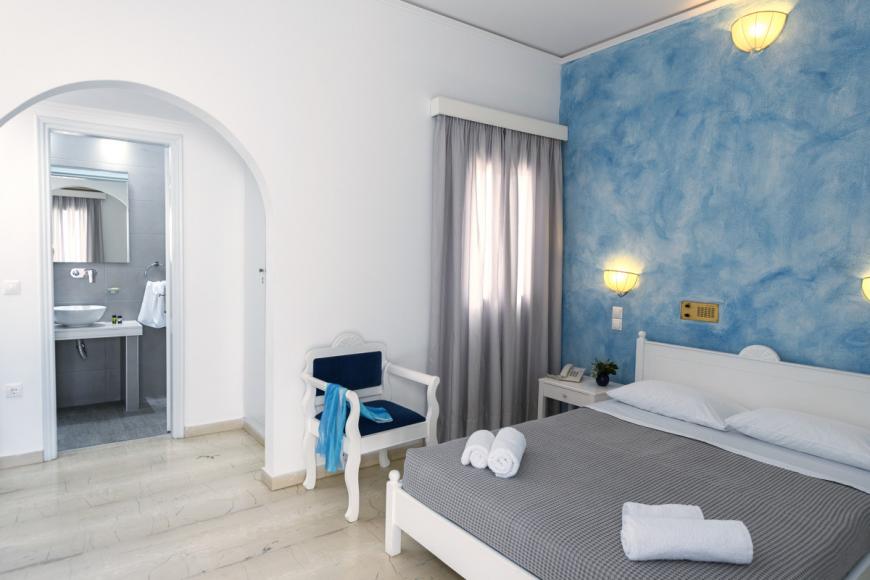 3 Sterne Hotel: Glaros - Kamari, Santorini