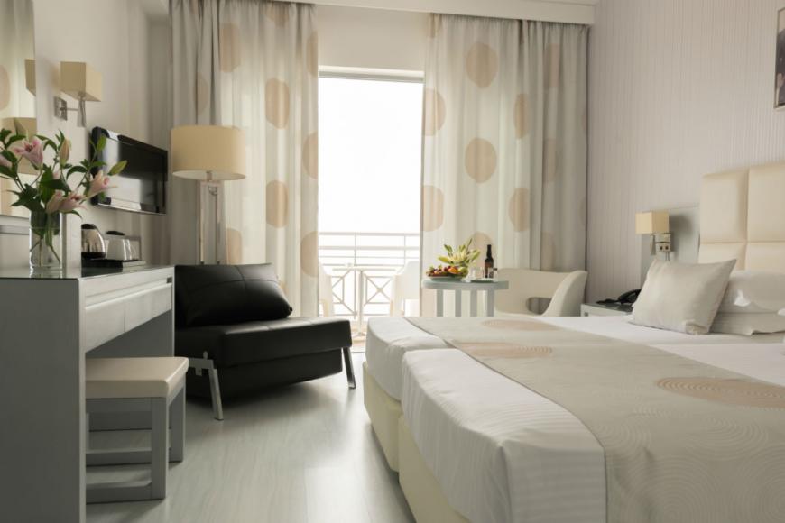 4 Sterne Hotel: St George Hotel Spa & Beach Resort - Adults Only - Paphos, Paphos, Bild 5