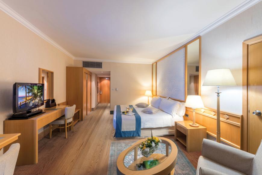 5 Sterne Hotel: Constantinou Bros Asimina Suites Hotel - Adults Only - Paphos, Paphos, Bild 4