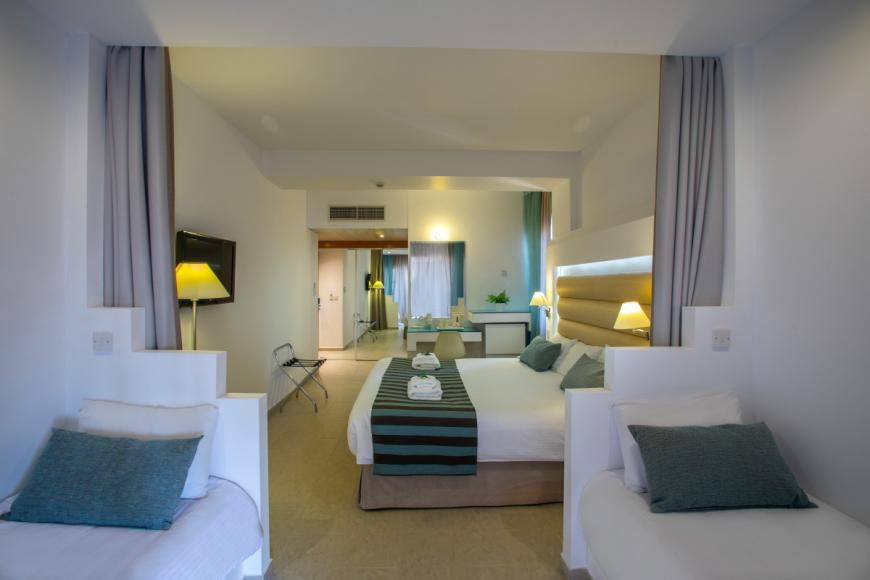 4 Sterne Hotel: Leonardo Cypria Bay - Paphos, Paphos, Bild 5