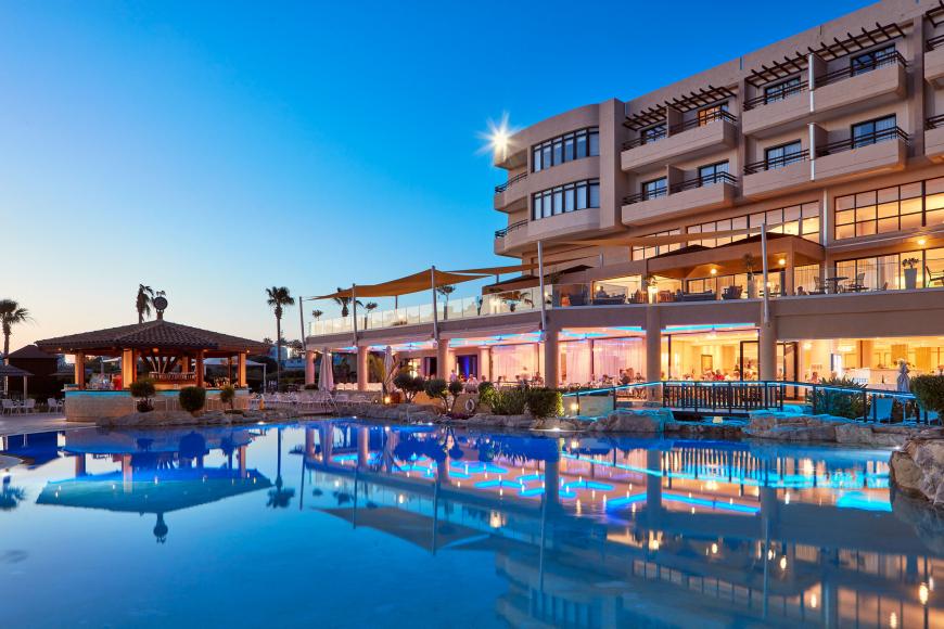 4 Sterne Hotel: Atlantica Golden Beach - Adults Only - Paphos, Paphos