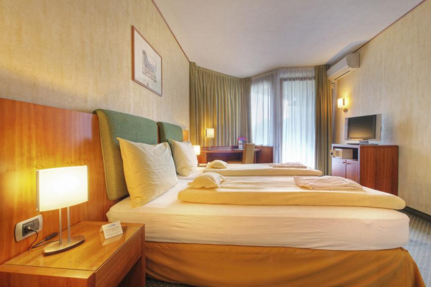 3 Sterne Familienhotel: Delfino - Lugano, Tessin, Bild 4