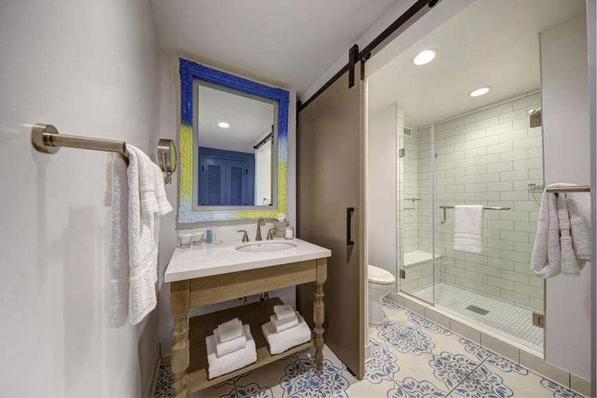 Hotel Loews Sapphire Falls Resort At Universal Orlando Vtours