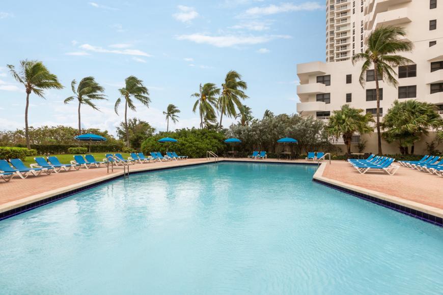 3 Sterne Familienhotel: Holiday Inn Miami Beach-Oceanfront - Miami Beach, Florida