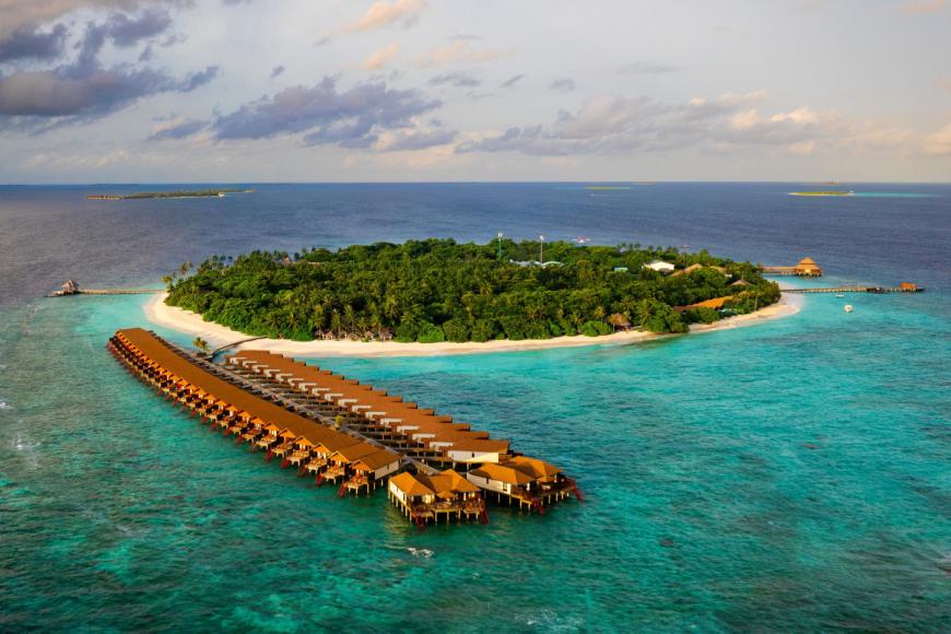 4 Sterne Hotel: Reethi Faru Resort - Raa Atoll, Raa & Baa Atoll