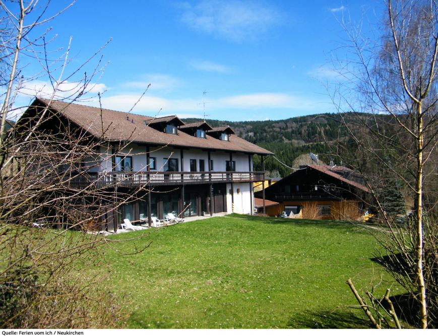 3 Sterne Hotel: Ferien Vom Ich - Neukirchen (Niederbayern), Bayerischer Wald