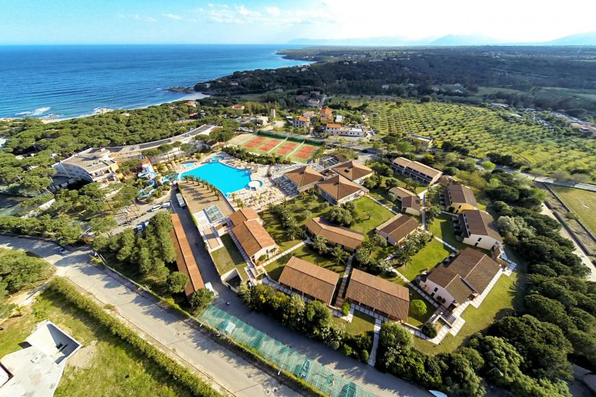 4 Sterne Hotel: Tirreno Resort - Cala Liberotto, Sardinien