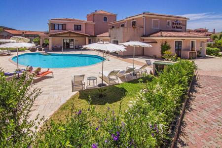 3 Sterne Hotel: Hotel La Perla - Arbatax, Sardinien