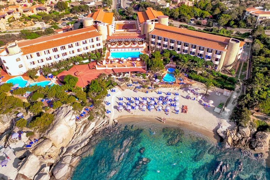 4 Sterne Hotel: Grand Hotel Smeraldo Beach - Baia Sardinia, Sardinien