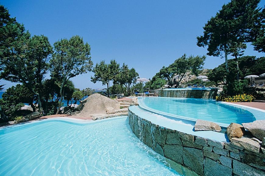 4 Sterne Hotel: Grand Hotel Smeraldo Beach - Baia Sardinia, Sardinien