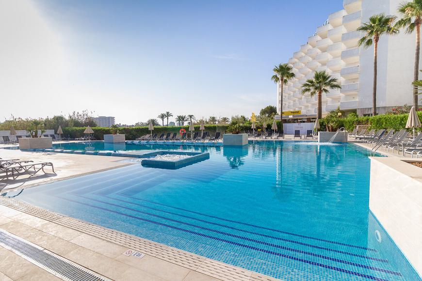 4 Sterne Hotel: Eix Lagotel Holiday Resort - Playa de Muro, Mallorca (Balearen)