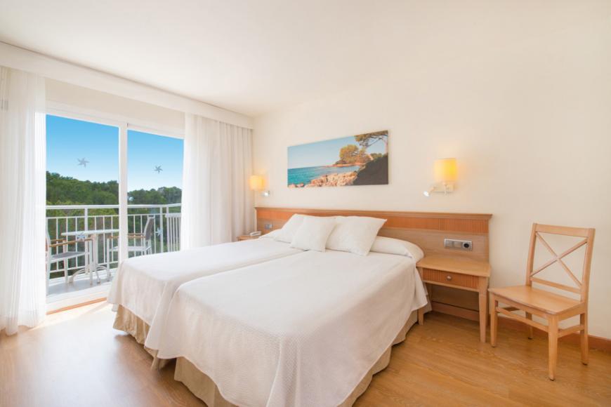 4 Sterne Familienhotel: Iberostar Waves Club Cala Barca - Porto Petro, Mallorca (Balearen), Bild 5