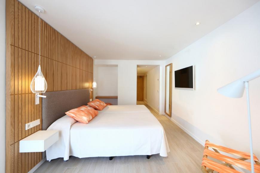 4 Sterne Familienhotel: Iberostar Waves Playa de Muro - Playa de Muro, Mallorca (Balearen), Bild 6