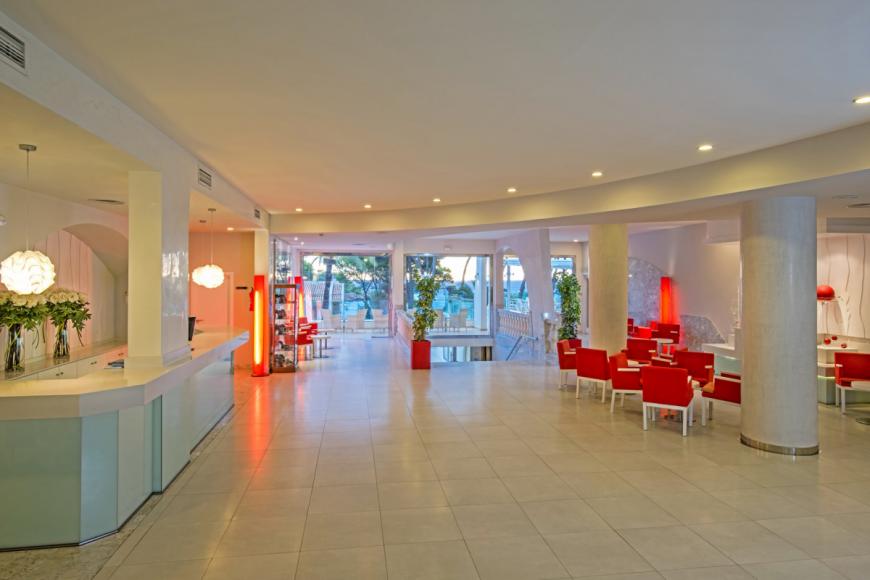 4 Sterne Familienhotel: Iberostar Waves Pinos Park - Font de sa Cala, Bild 5