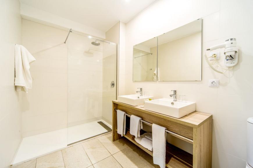 4 Sterne Familienhotel: Hotel Atolon & Kaafu Beach Club - Cala Bona, Mallorca (Balearen), Bild 10