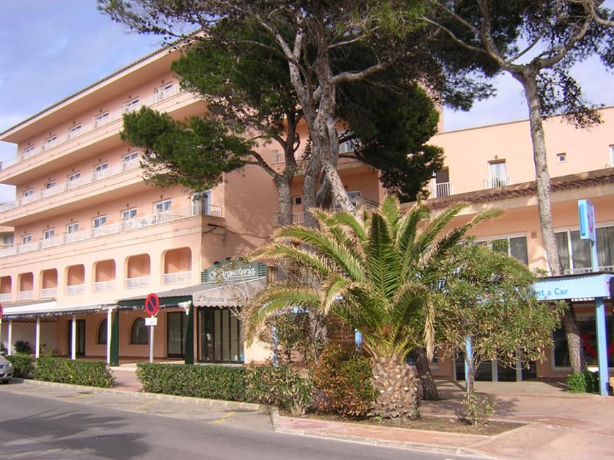 2 Sterne Hotel: Alcina Hostal - Cala Ratjada, Mallorca (Balearen)