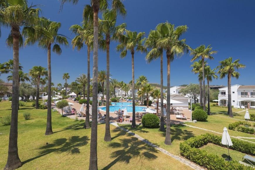 4 Sterne Hotel: Garden Holiday Village Hotel - Playa de Muro, Mallorca (Balearen)