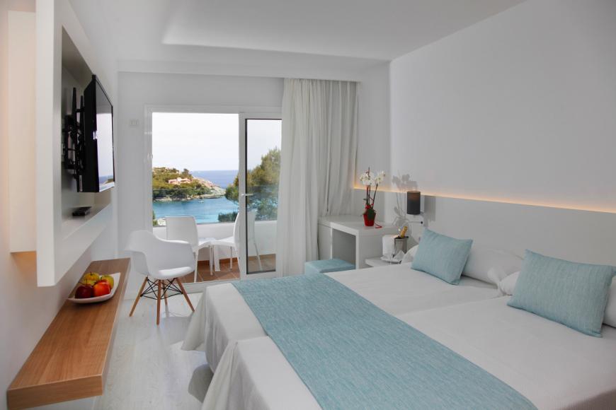 4 Sterne Hotel: AluaSoul Carolina - Font de sa Cala, Bild 9