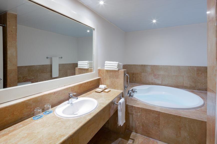 4 Sterne Familienhotel: Catalonia Bavaro Beach & Golf Resort - Punta Cana / Bavaro, Osten Dom. Rep., Bild 6