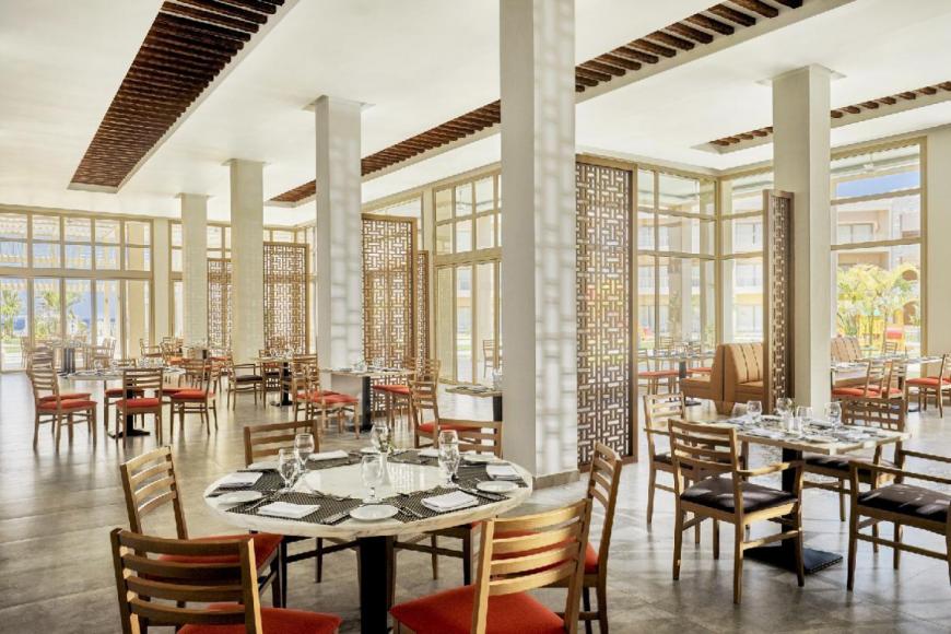 5 Sterne Hotel: Jaz Maraya - Madinat Coraya, Rotes Meer, Bild 9