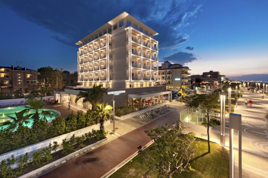 4 Sterne Familienhotel: Ambasciatori Riccione - Riccione, Emilia-Romagna, Bild 3
