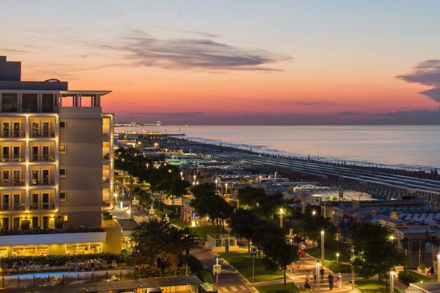 4 Sterne Familienhotel: Ambasciatori Riccione - Riccione, Emilia-Romagna, Bild 10