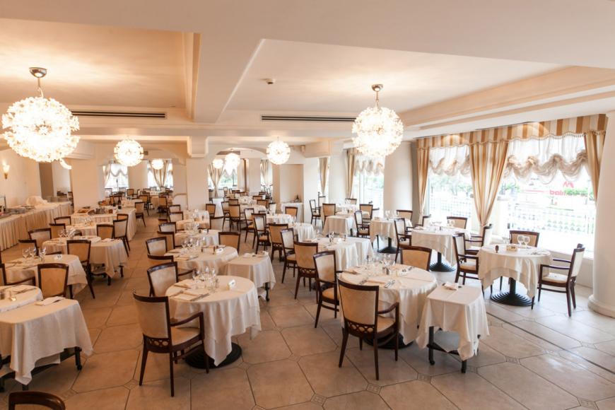 4 Sterne Familienhotel: Hotel Universal - Cervia, Emilia-Romagna, Bild 6