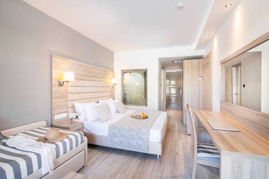 3 Sterne Hotel: Dionysos Hotel and Suites - Hanioti, Bild 2