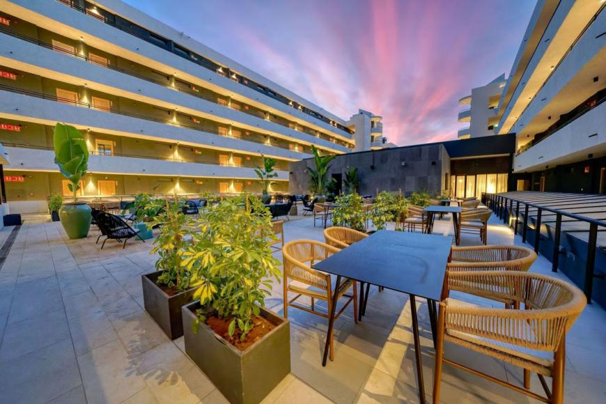 4 Sterne Hotel: Labranda Suites Costa Adeje - Costa Adeje, Teneriffa (Kanaren)