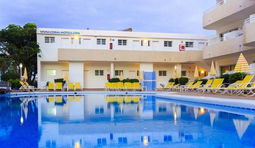 2 Sterne Hotel: Coral California - Adults Only - Playa de las Americas, Teneriffa (Kanaren)