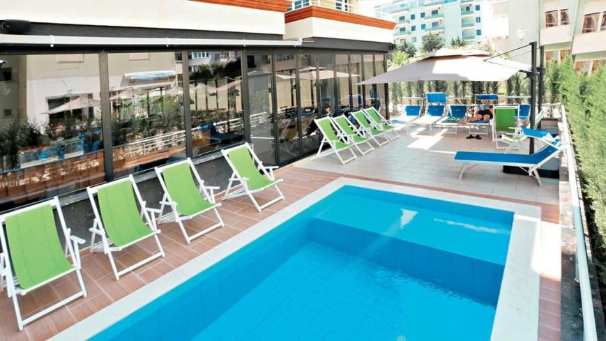 4 Sterne Hotel: Alvin Comfort Hotel - Golem, Tirana