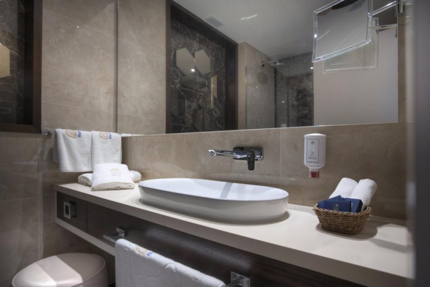 4 Sterne Familienhotel: Hotel Riva by Aycon - Petrovac, Montenegrinische Adriaküste, Bild 9