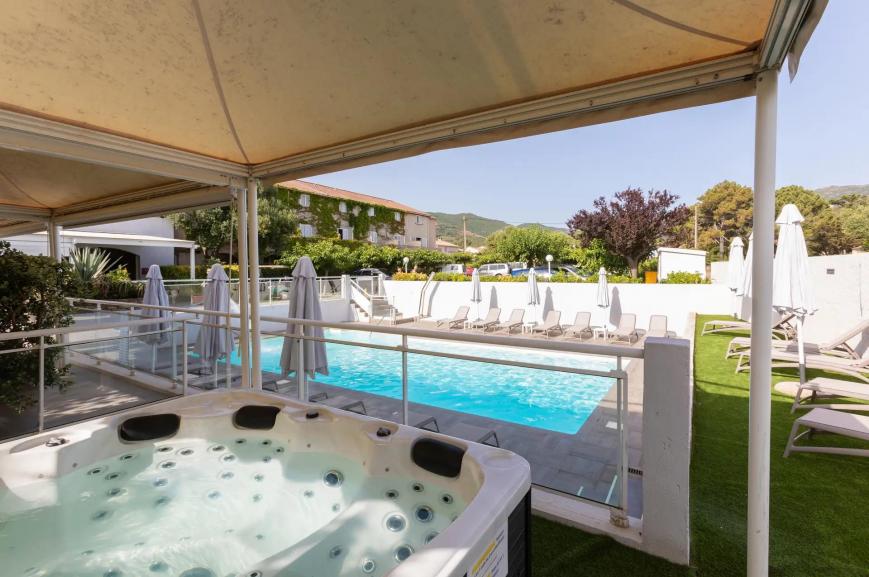4 Sterne Hotel: U Ricordu - Macinaggio, Korsika
