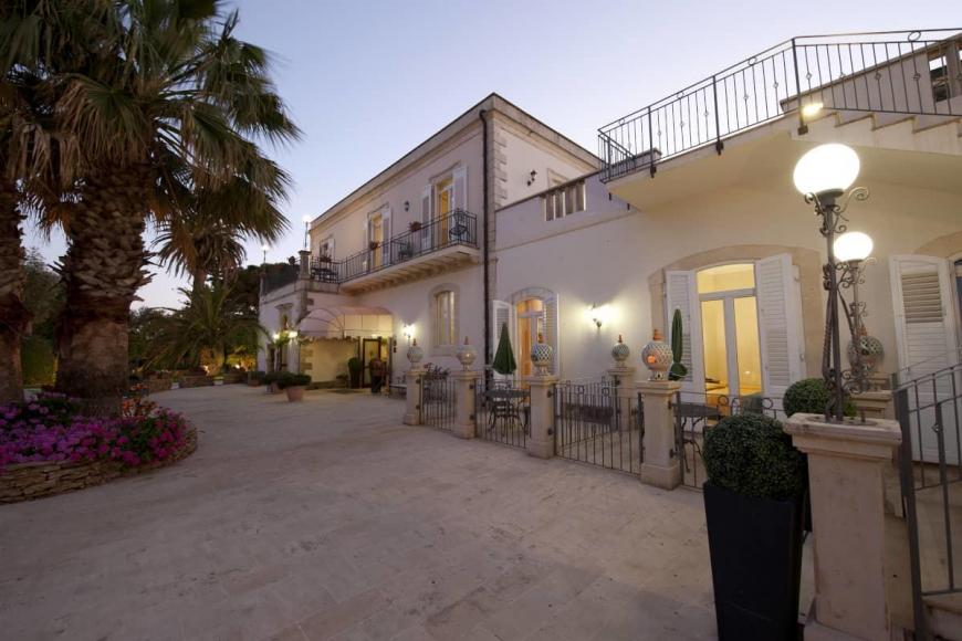 4 Sterne Hotel: Villa Fitalia - Siracusa, Sizilien