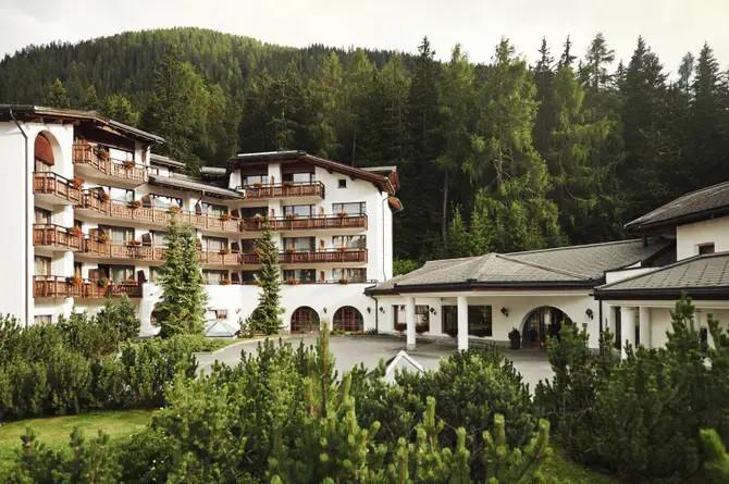 4 Sterne Hotel: Hotel Waldhuus - Davos, Graubünden