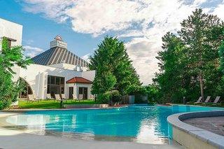 Hotel  buchen: Eventhotel Pyramide & Congress Center