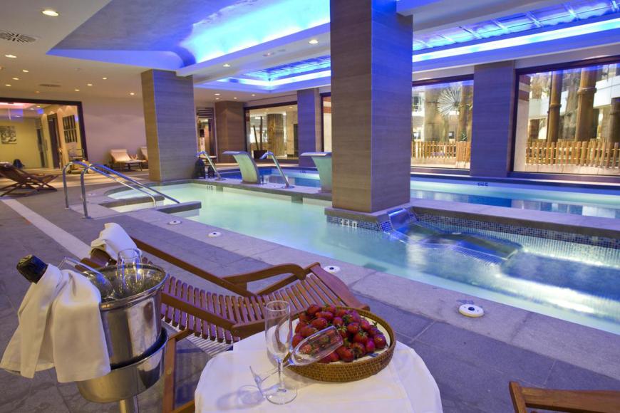 4 Sterne Hotel: Holiday World Polynesia - Benalmadena, Costa del Sol (Andalusien), Bild 4