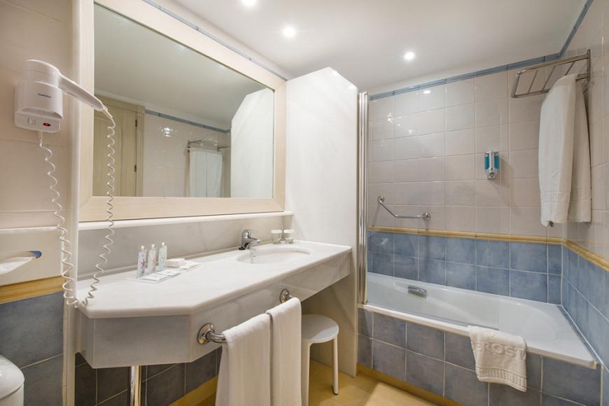 4 Sterne Familienhotel: Iberostar Waves Malaga Playa - Torrox, Costa del Sol (Andalusien), Bild 10