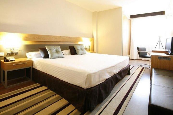 4 Sterne Hotel: Guadalmedina - Malaga, Costa del Sol (Andalusien), Bild 4