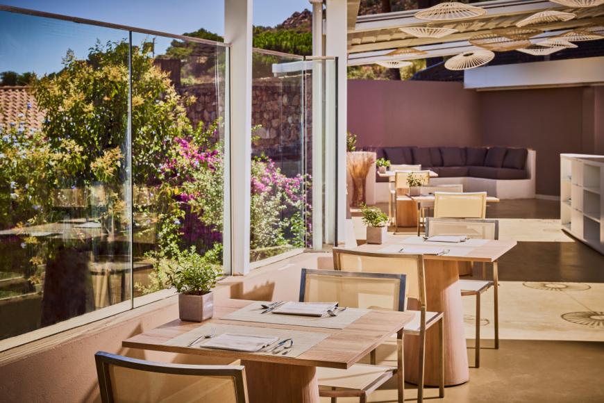 5 Sterne Hotel: Baia di Chia Resort Sardinia, Curio Collection by Hilton - Domus de Maria, Sardinien, Bild 8