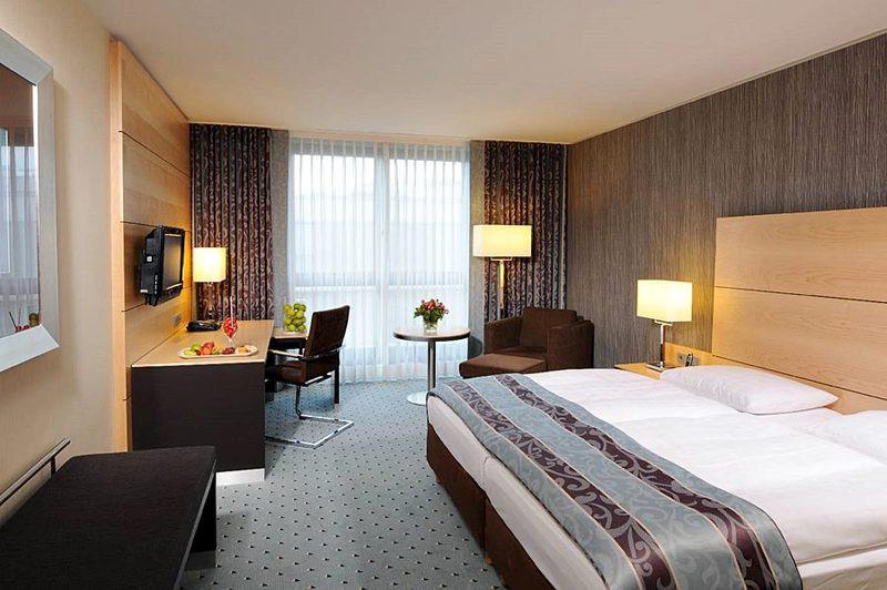 4 Sterne Hotel: Maritim Hotel Düsseldorf - Düsseldorf, Nordrhein-Westfalen, Bild 1
