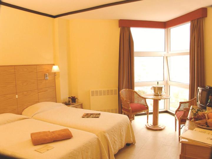 4 Sterne Hotel: Baia Madeira Hotel – Ocean Beachfront (ex. Dom Pedro Madeira) - Machico, Madeira, Bild 4