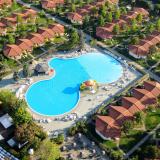 4 Sterne Hotel: Camping & Village Bella Italia - Camping Bella Italia, Peschiera del Garda, Gardasee