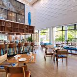 Outrigger Surin Beach Resort, Bild 5